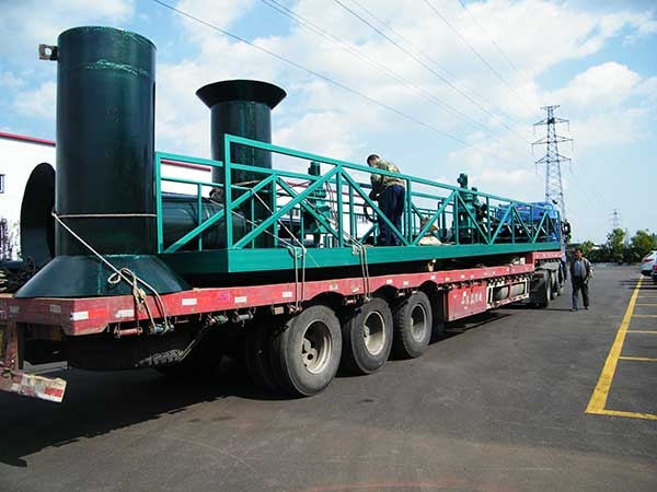 刮吸泥机运输现场