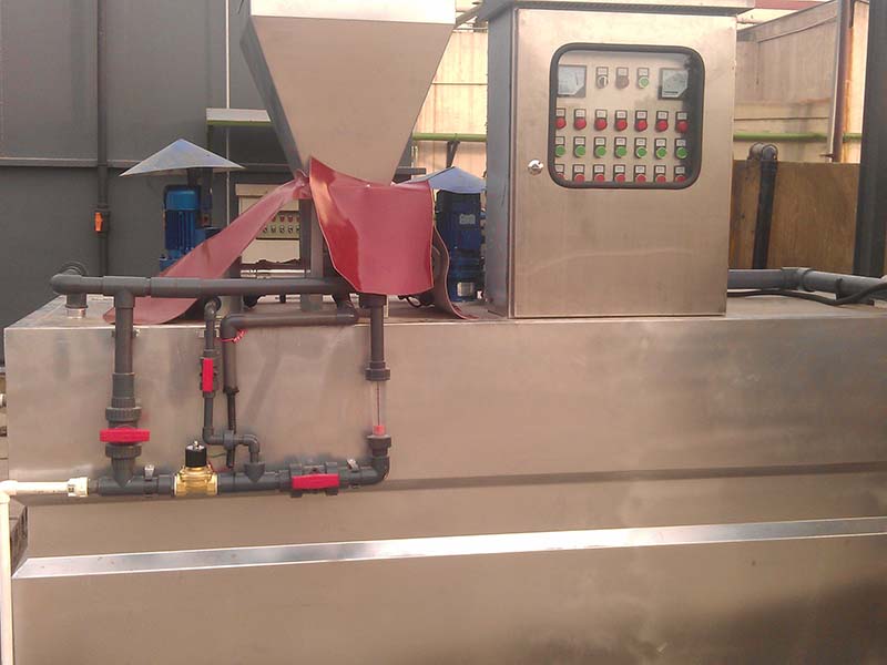 全自动加药装置